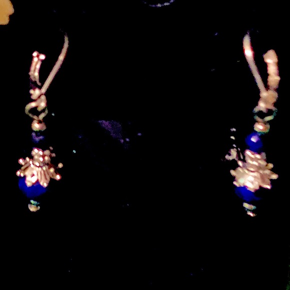 Beautiful earrings made w/'blue lapis beads!! - Picture 4 of 6